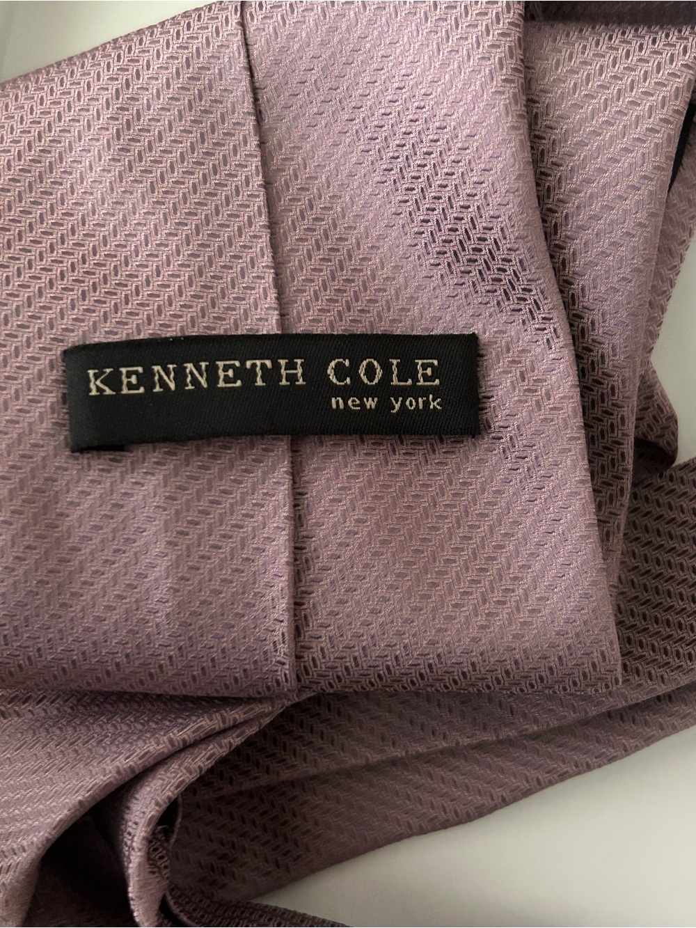 Kenneth Cole Mauve Textured Silk Tie